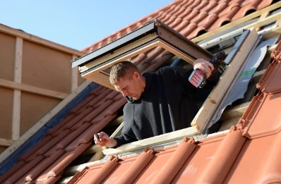 Pose de fenêtres de toit Velux à Bourgnac